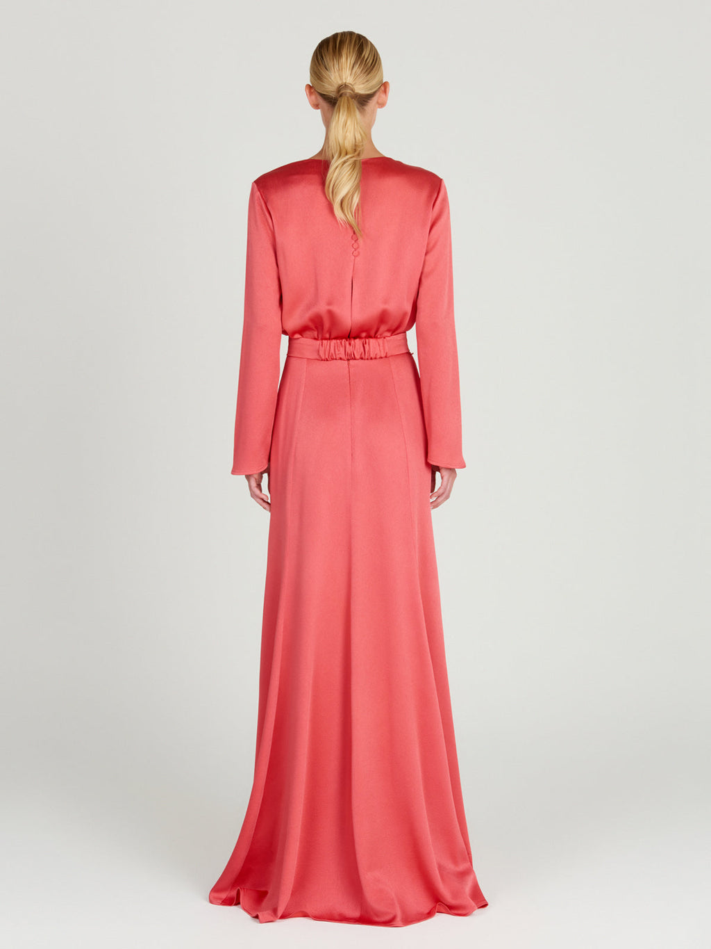 Long - sleeved dress