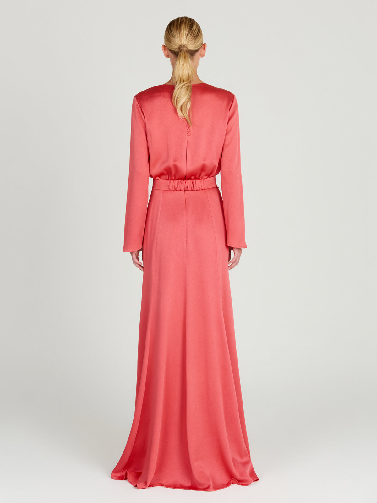 Long - sleeved dress