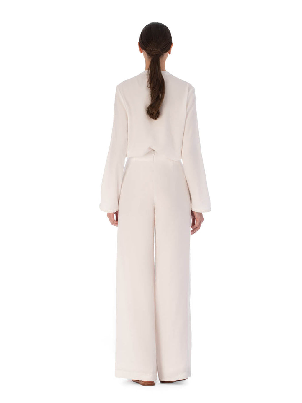 Minimalist White V-neck Long-sleeve Shirt